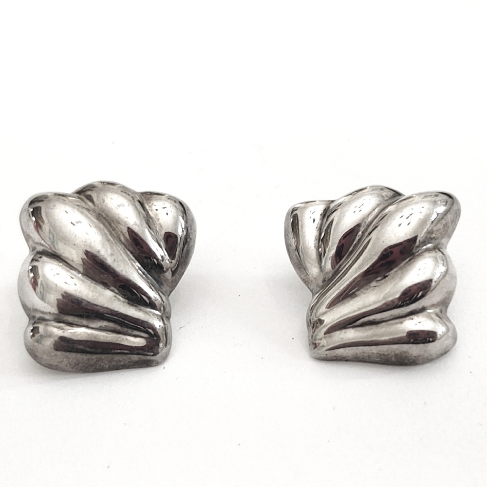 Vintage Mexican Sterling Silver Pierced Earrings